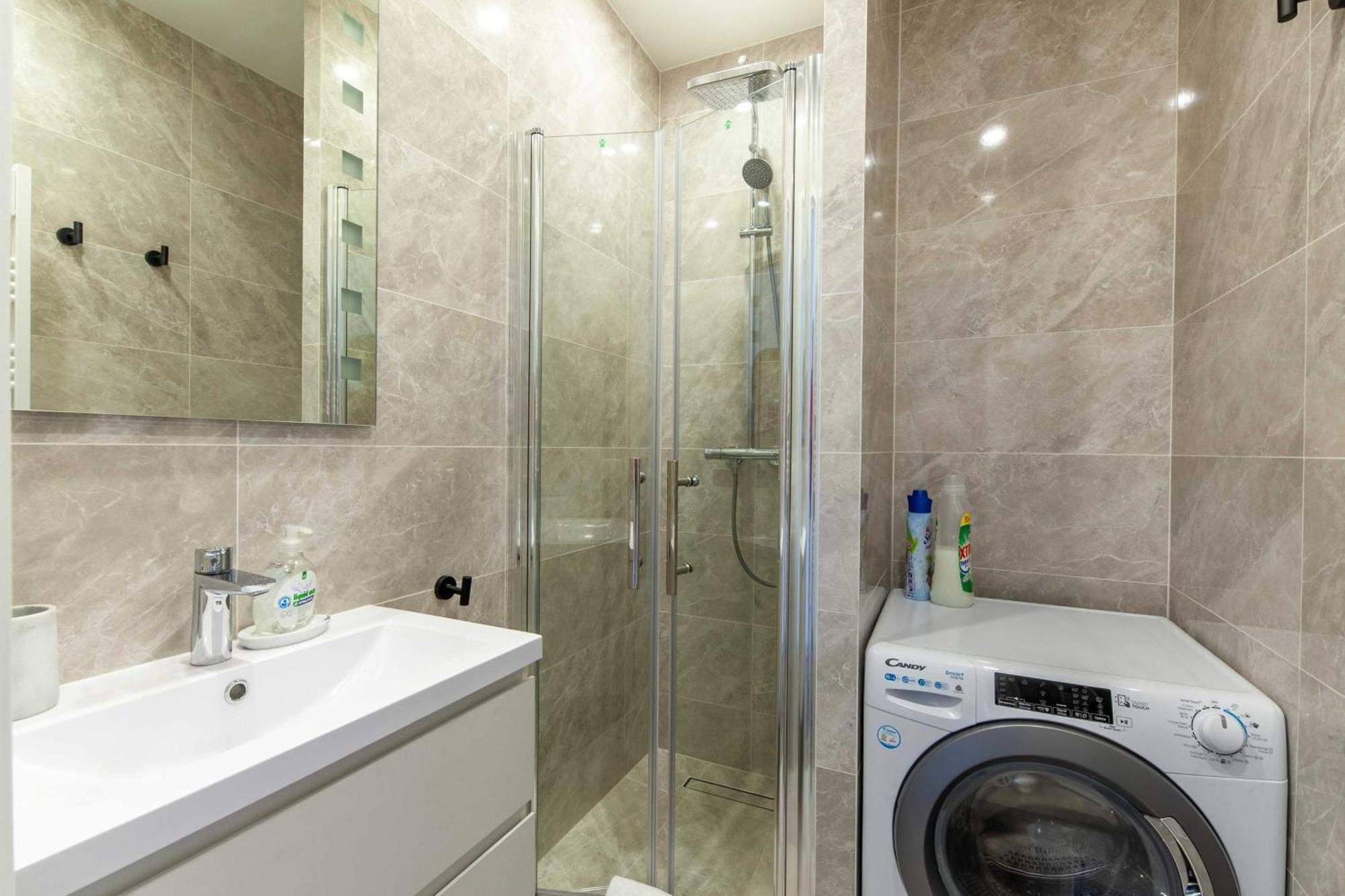 Studio Sleeps 4 With Terrace, 500M Place Morny Deauville Ngoại thất bức ảnh